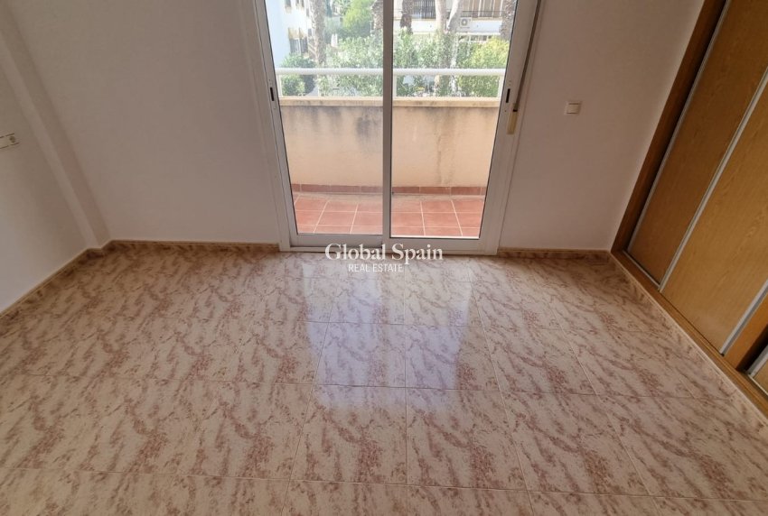 Resale - HOUSE -
ORIHUELA COSTA - Los Dolses