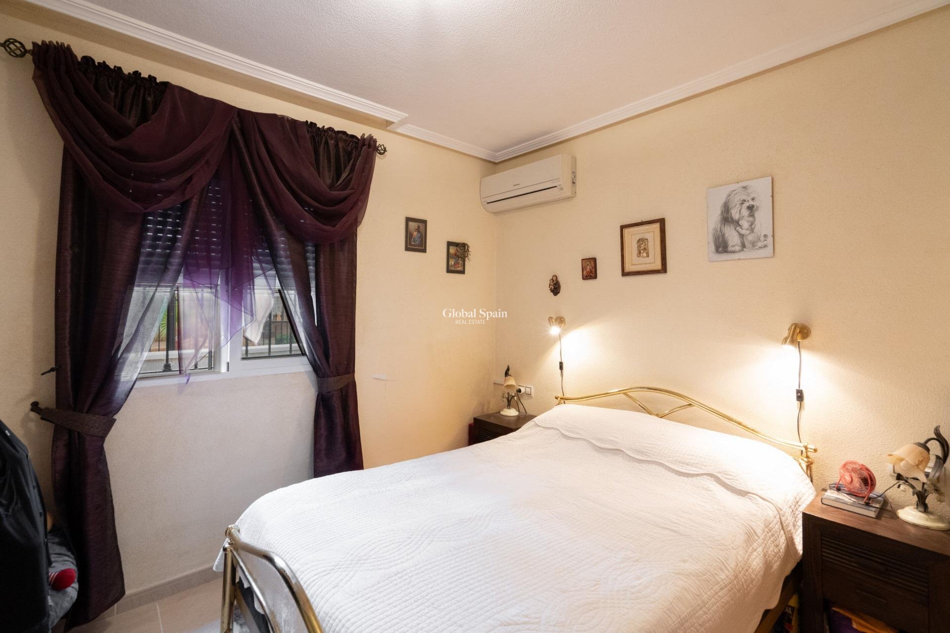 Resale - HOUSE -
ORIHUELA COSTA - Los Dolses