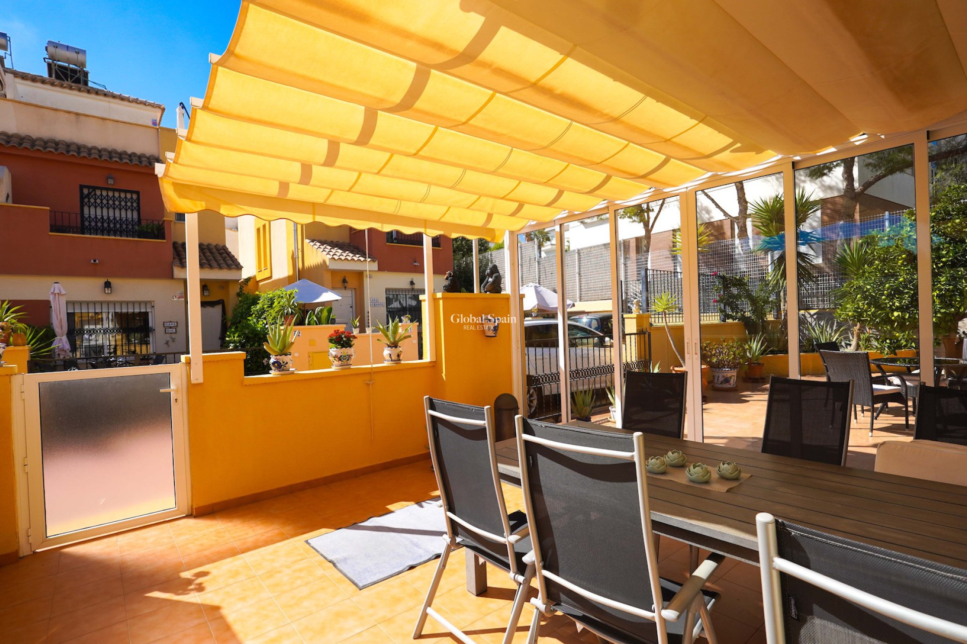 Resale - HOUSE -
ORIHUELA COSTA - Los Dolses