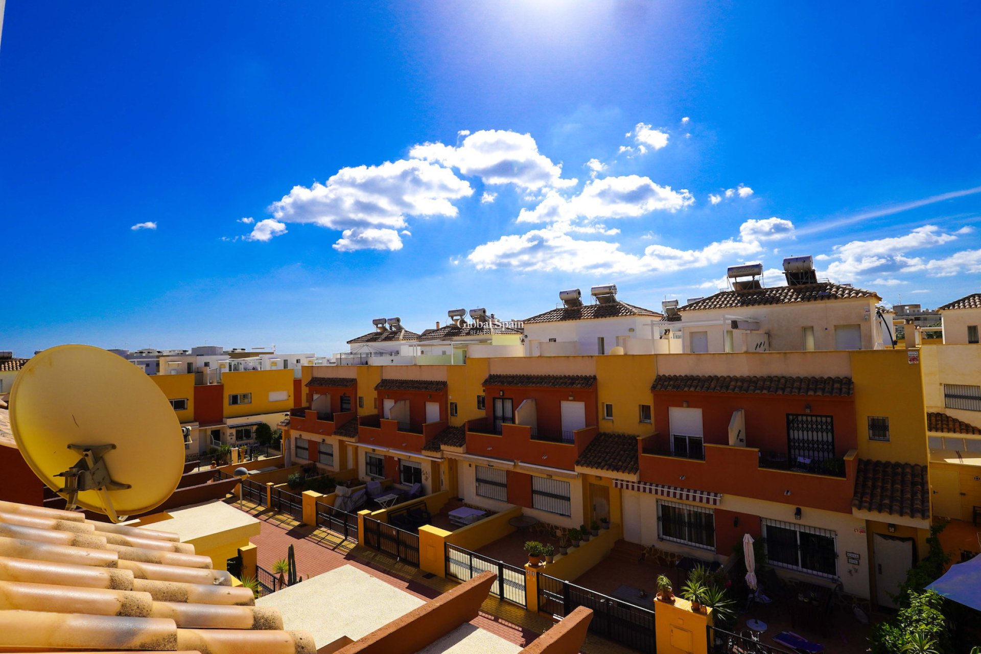 Resale - HOUSE -
ORIHUELA COSTA - Los Dolses
