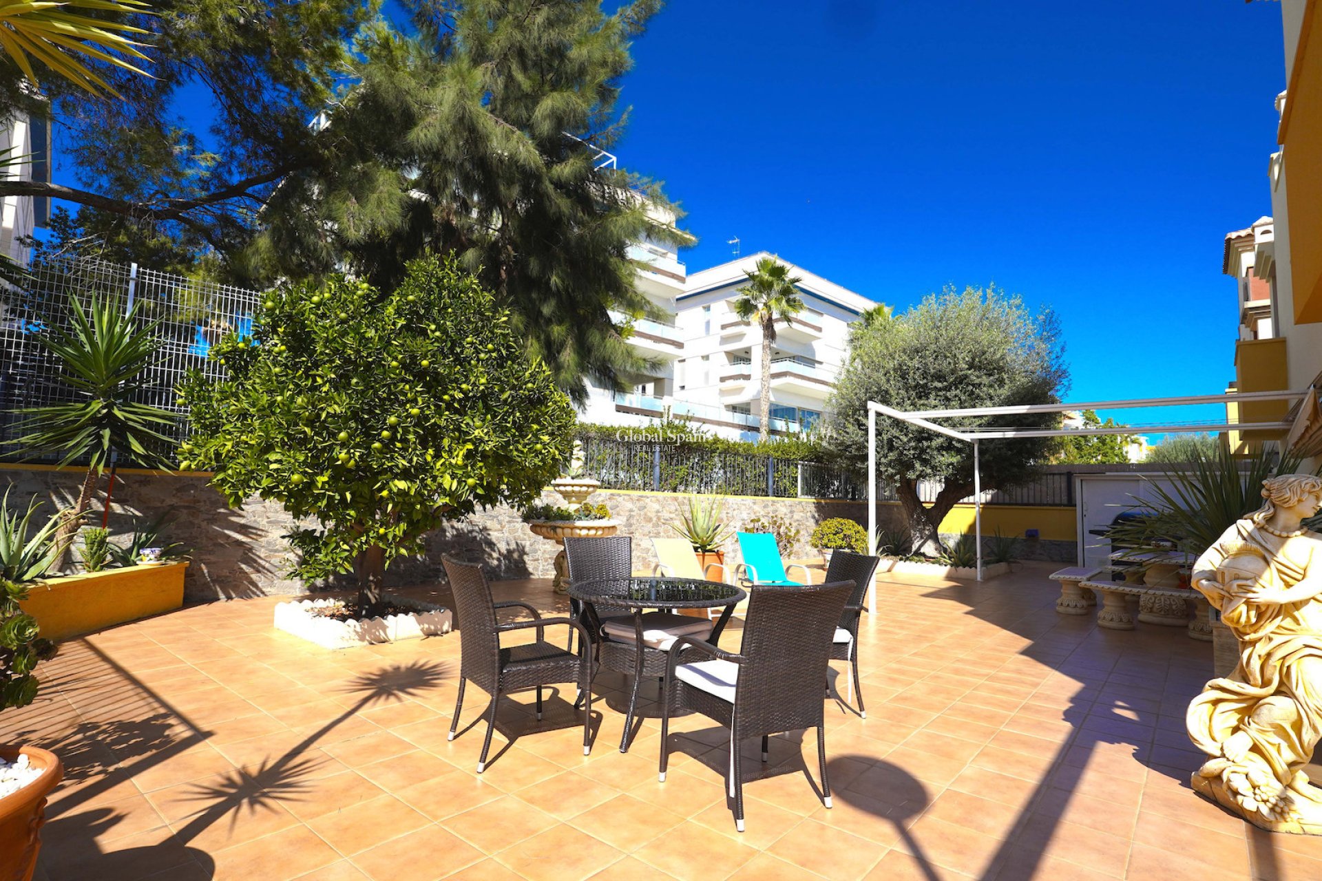 Resale - HOUSE -
ORIHUELA COSTA - Los Dolses