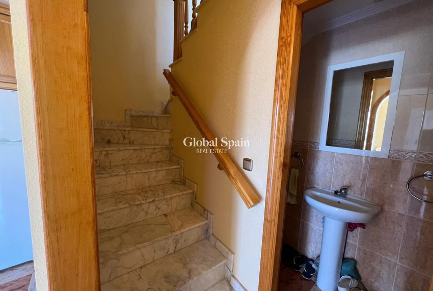 Resale - HOUSE -
ORIHUELA COSTA - Montezenia