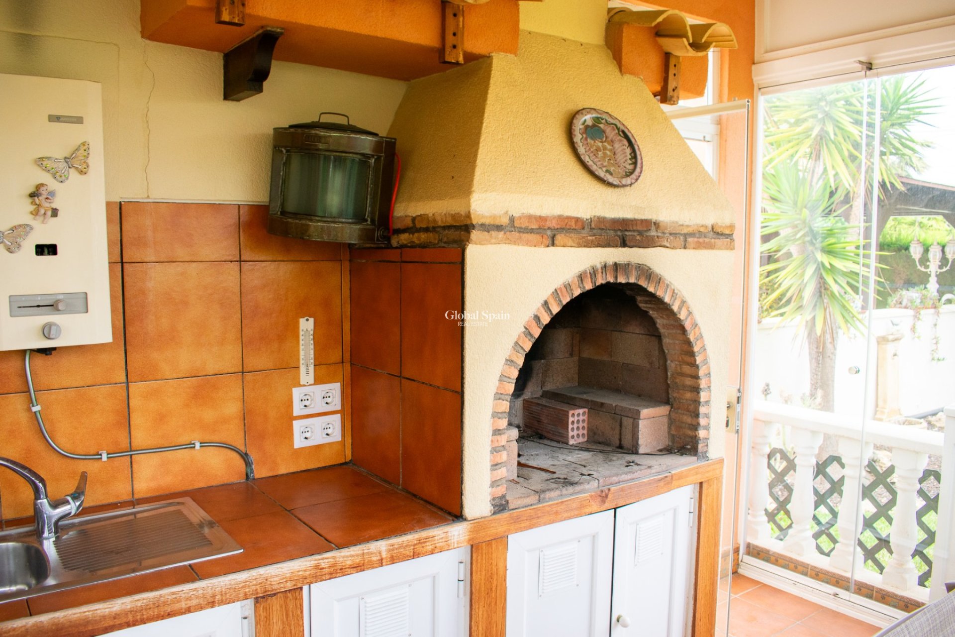 Resale - HOUSE -
ORIHUELA COSTA - MUY CERCA DE LA PLAYA