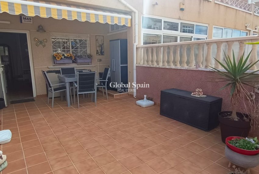 Resale - House -
ORIHUELA COSTA - Orihuela Costa