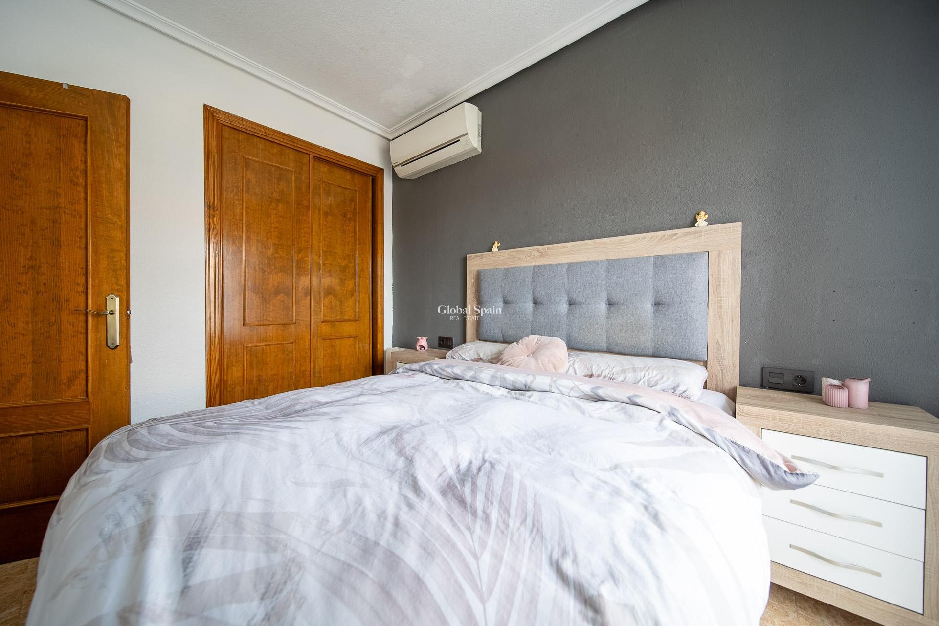 Resale - HOUSE -
ORIHUELA COSTA - Pau 26