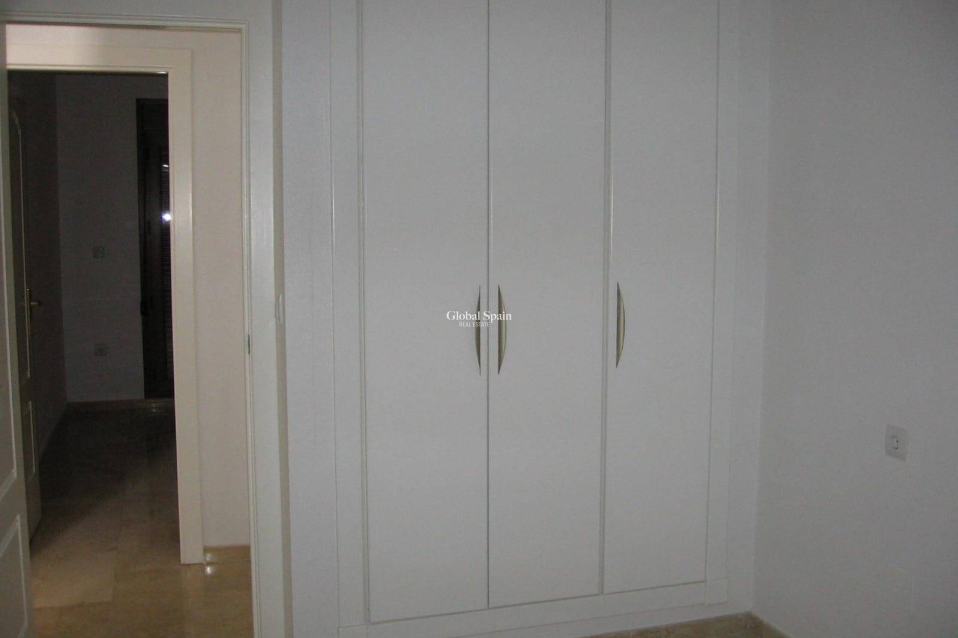 Resale - HOUSE -
ORIHUELA COSTA - PAU 8