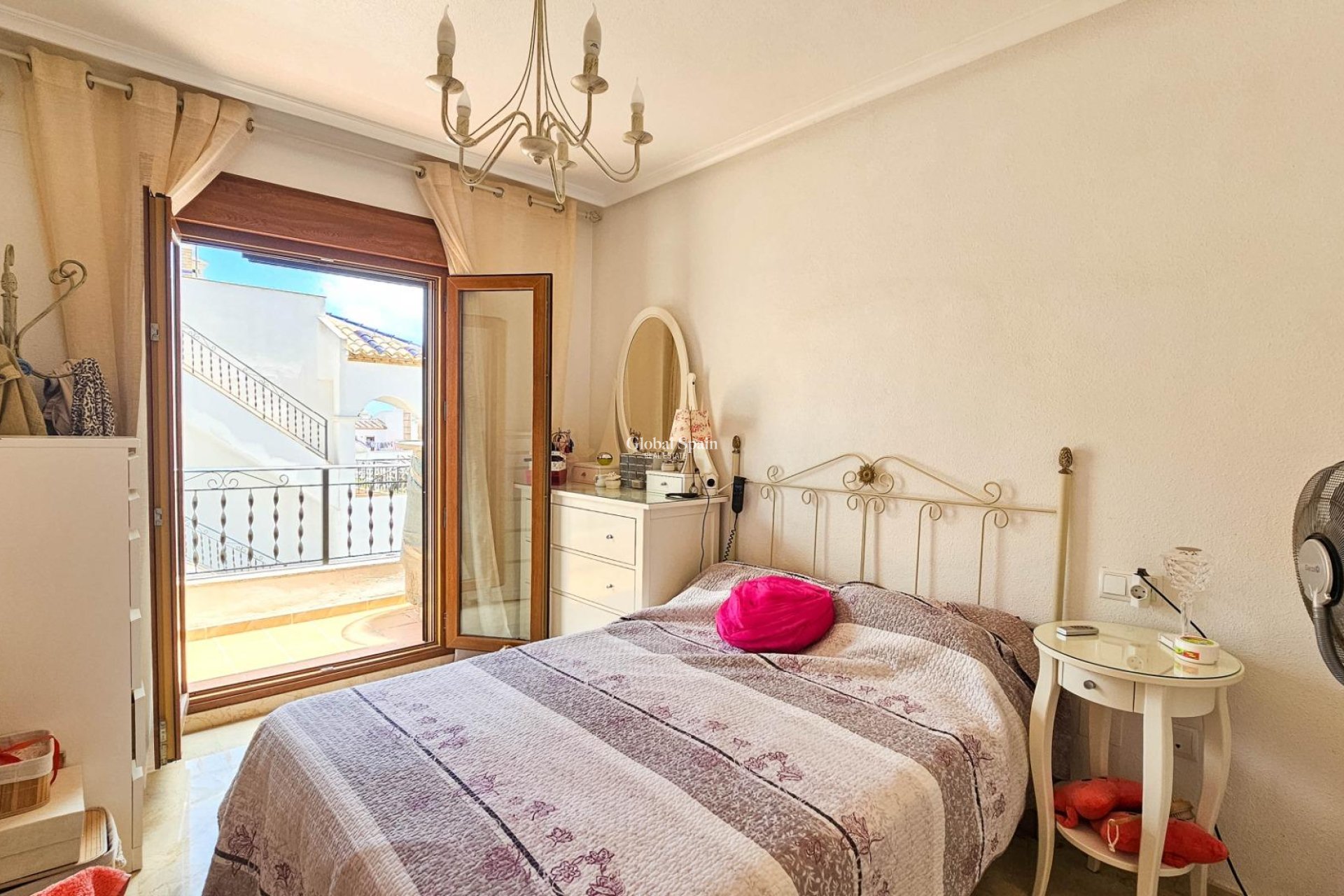 Resale - HOUSE -
ORIHUELA COSTA - PAU 8