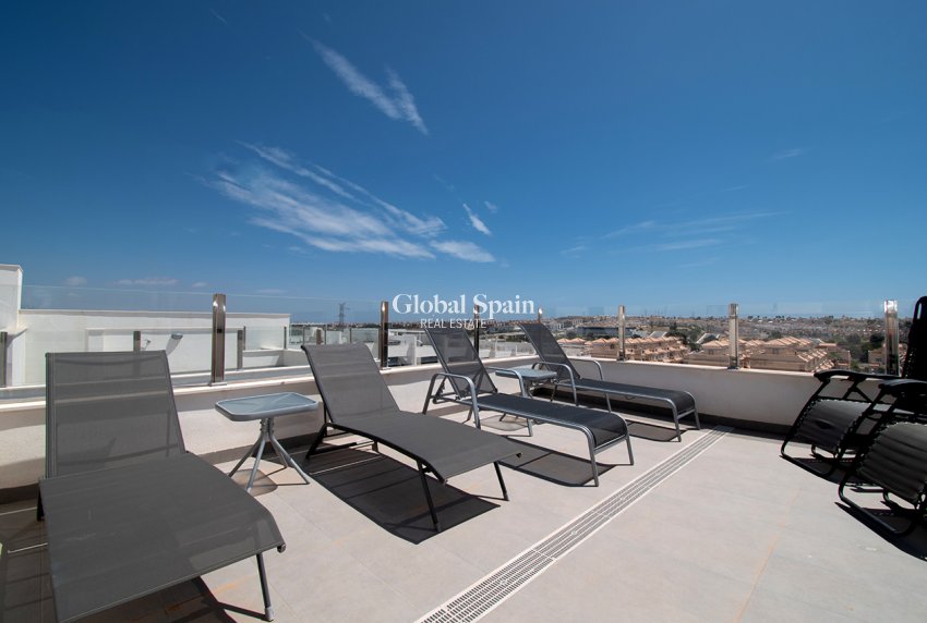 Resale - HOUSE -
ORIHUELA COSTA - pau26
