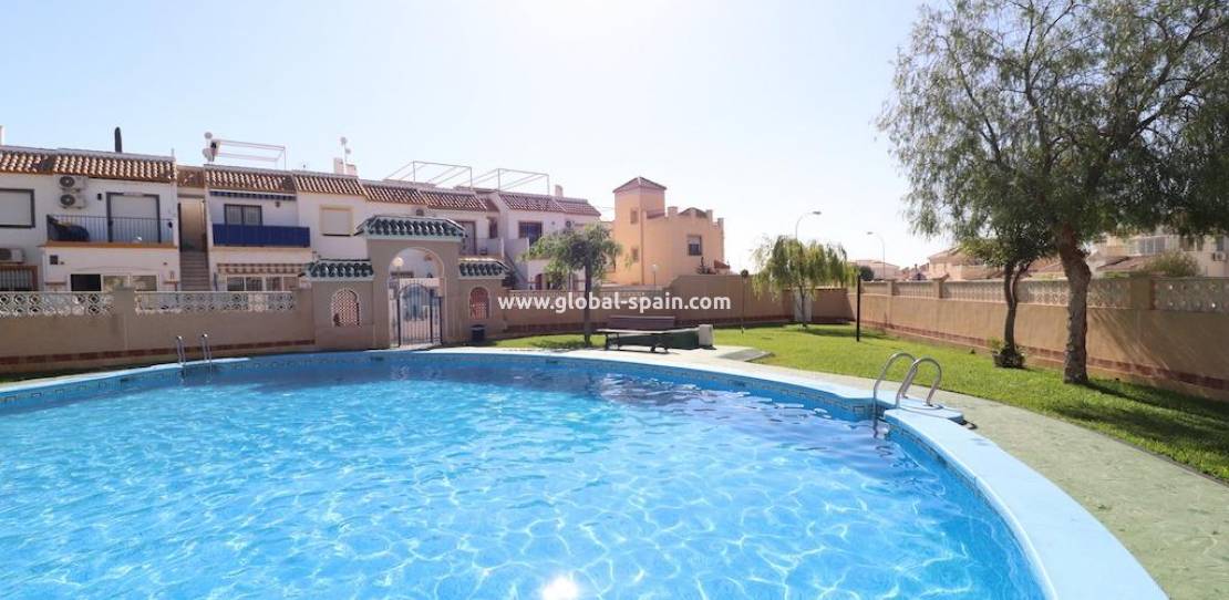 Resale - House - Orihuela Costa - Playa Flamenca Norte