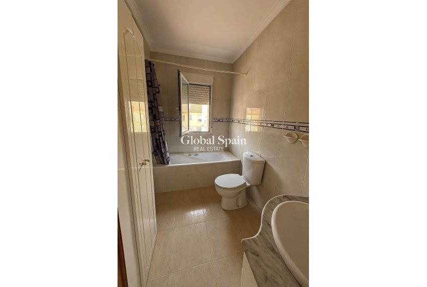 Resale - HOUSE -
ORIHUELA COSTA - Playa Flamenca