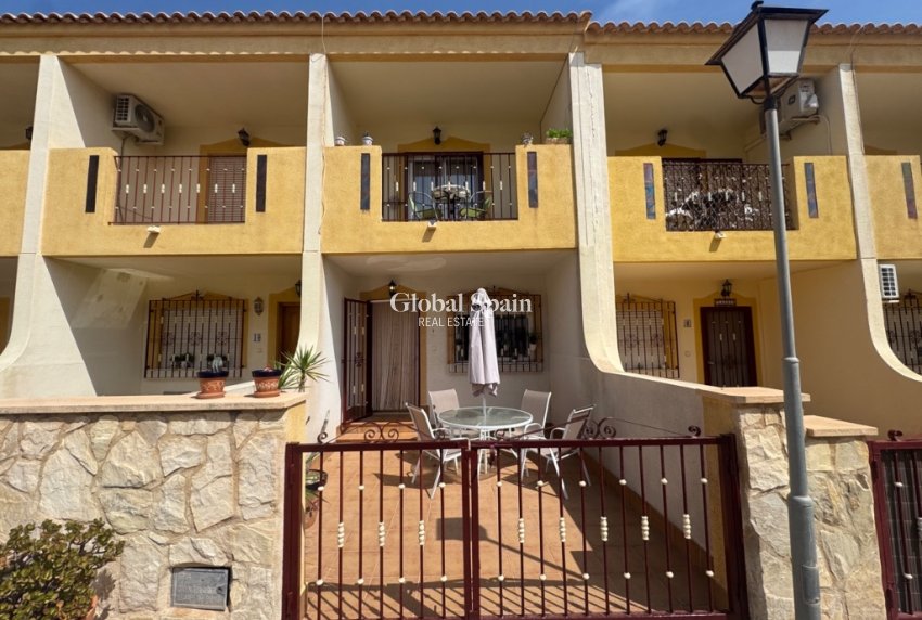 Resale - House -
ORIHUELA COSTA - Playa Flamenca