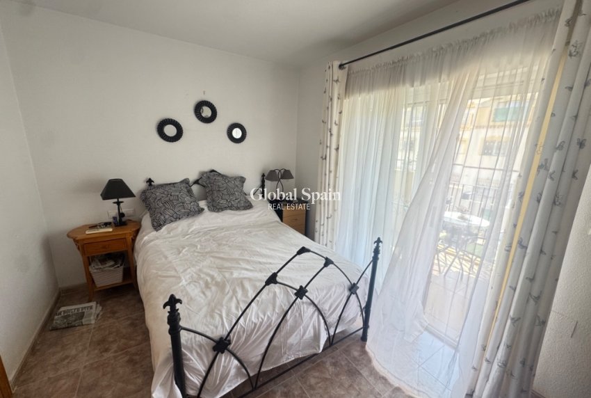 Resale - House -
ORIHUELA COSTA - Playa Flamenca