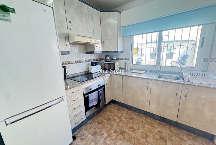 Resale - House -
ORIHUELA COSTA - Playa Flamenca