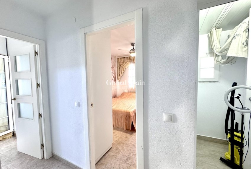 Resale - HOUSE -
ORIHUELA COSTA - Playa Flamenca