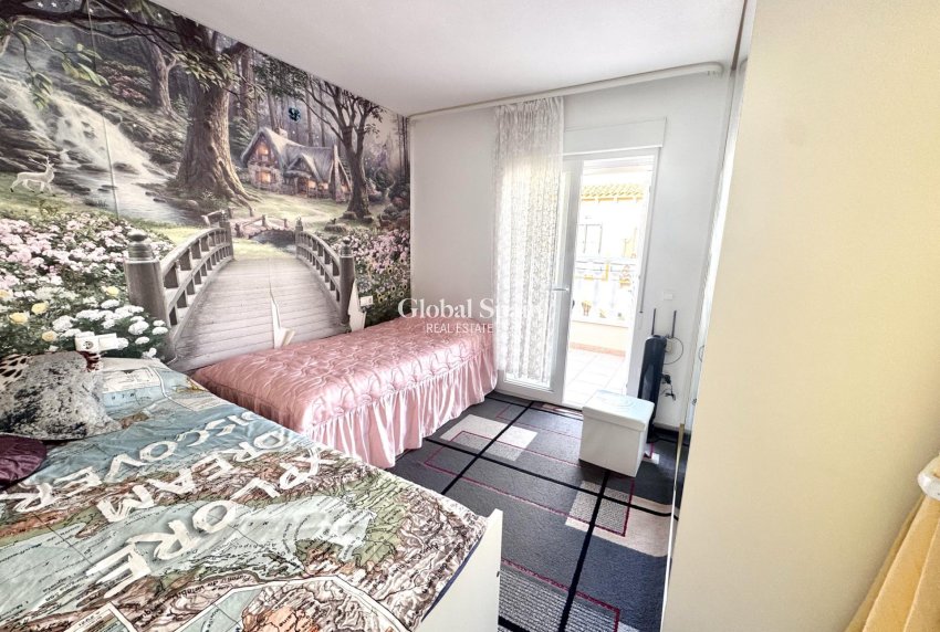 Resale - HOUSE -
ORIHUELA COSTA - Playa Flamenca