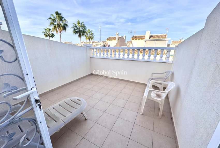 Resale - HOUSE -
ORIHUELA COSTA - Playa Flamenca