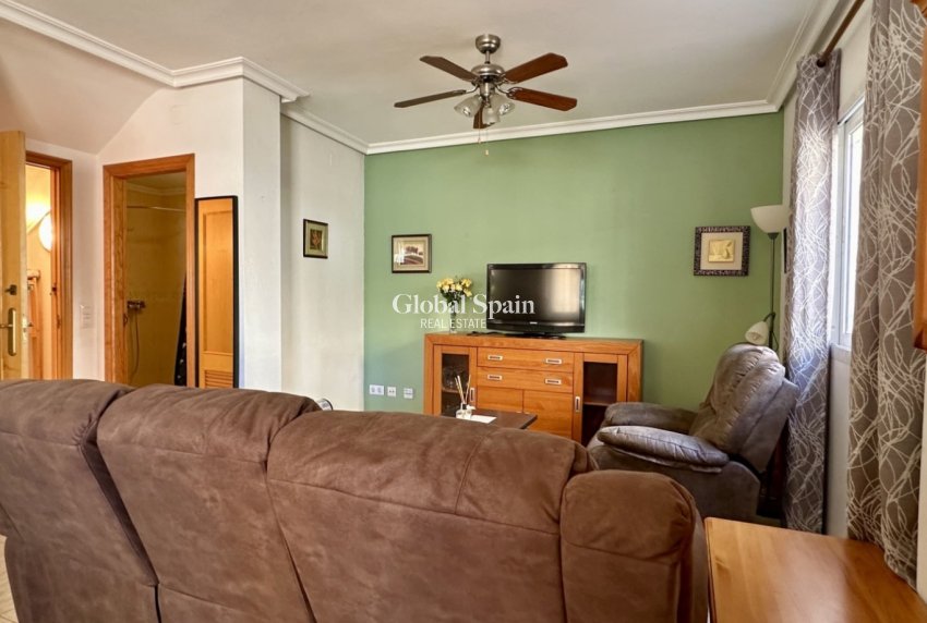 Resale - HOUSE -
ORIHUELA COSTA - Playa Flamenca