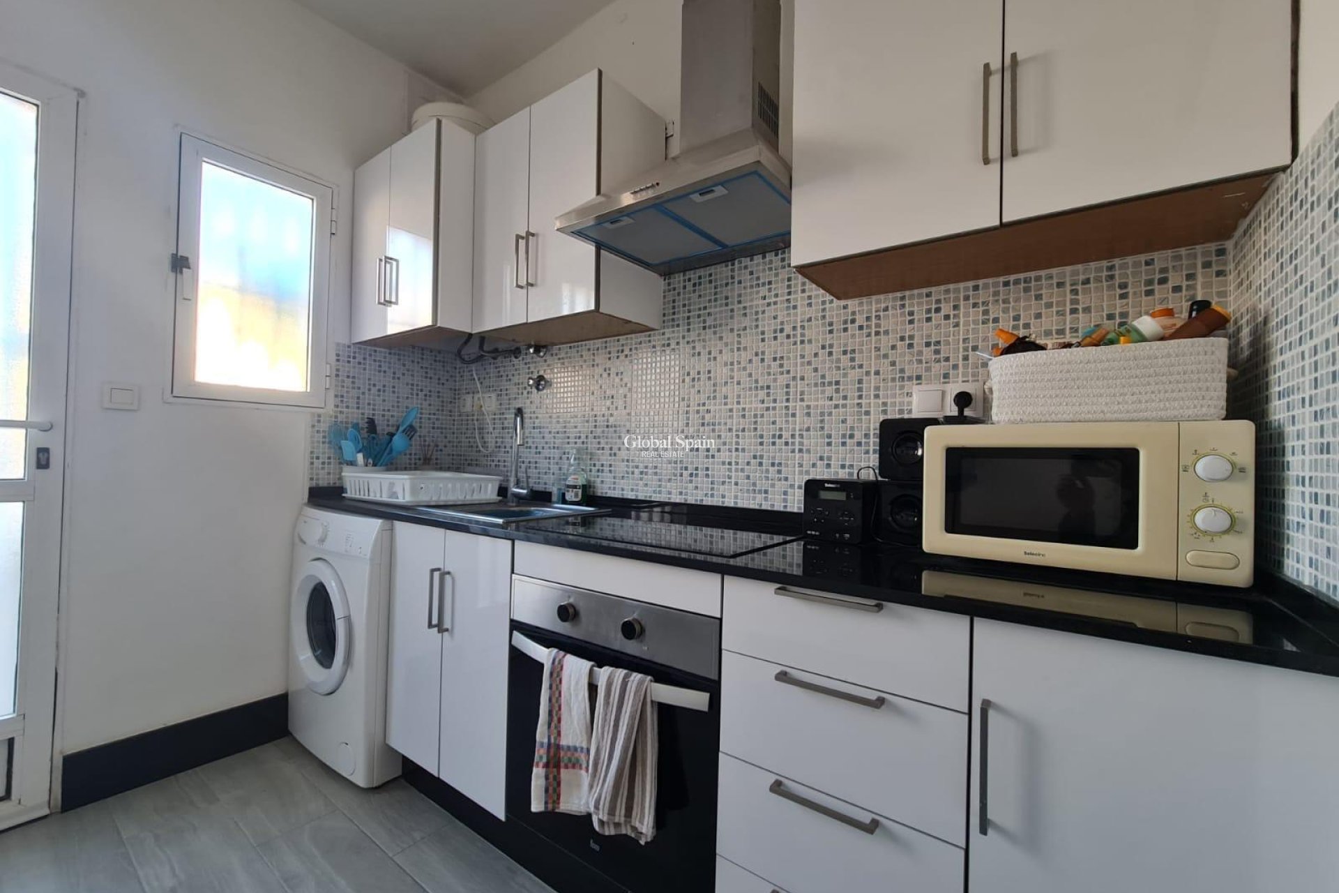 Resale - HOUSE -
ORIHUELA COSTA - Playa Flamenca