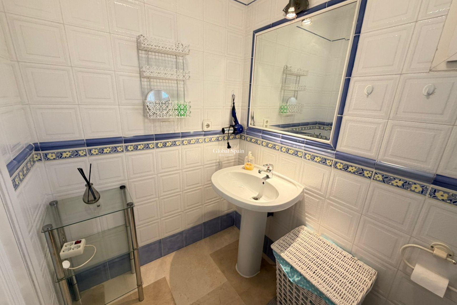 Resale - HOUSE -
ORIHUELA COSTA - Playa Flamenca