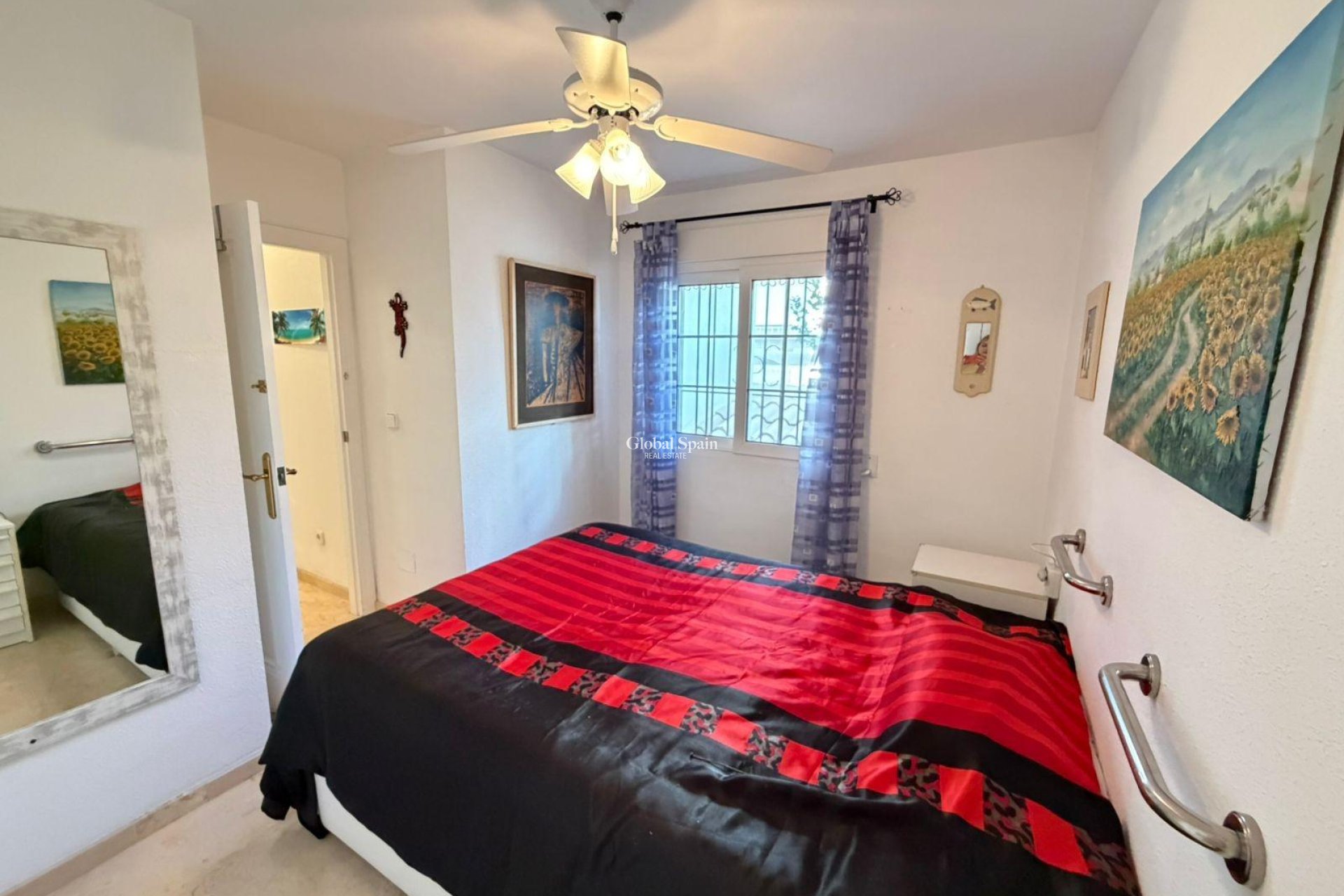 Resale - HOUSE -
ORIHUELA COSTA - Playa Flamenca