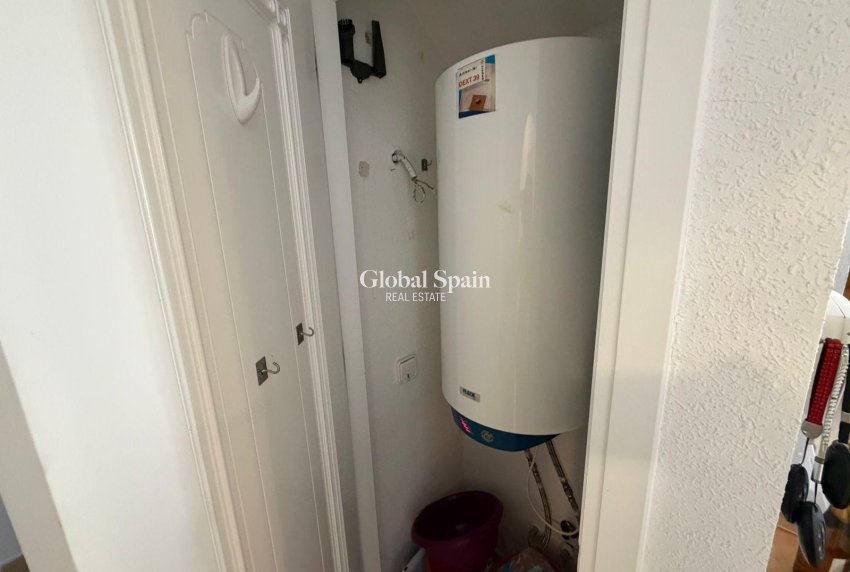 Resale - HOUSE -
ORIHUELA COSTA - Playa Flamenca