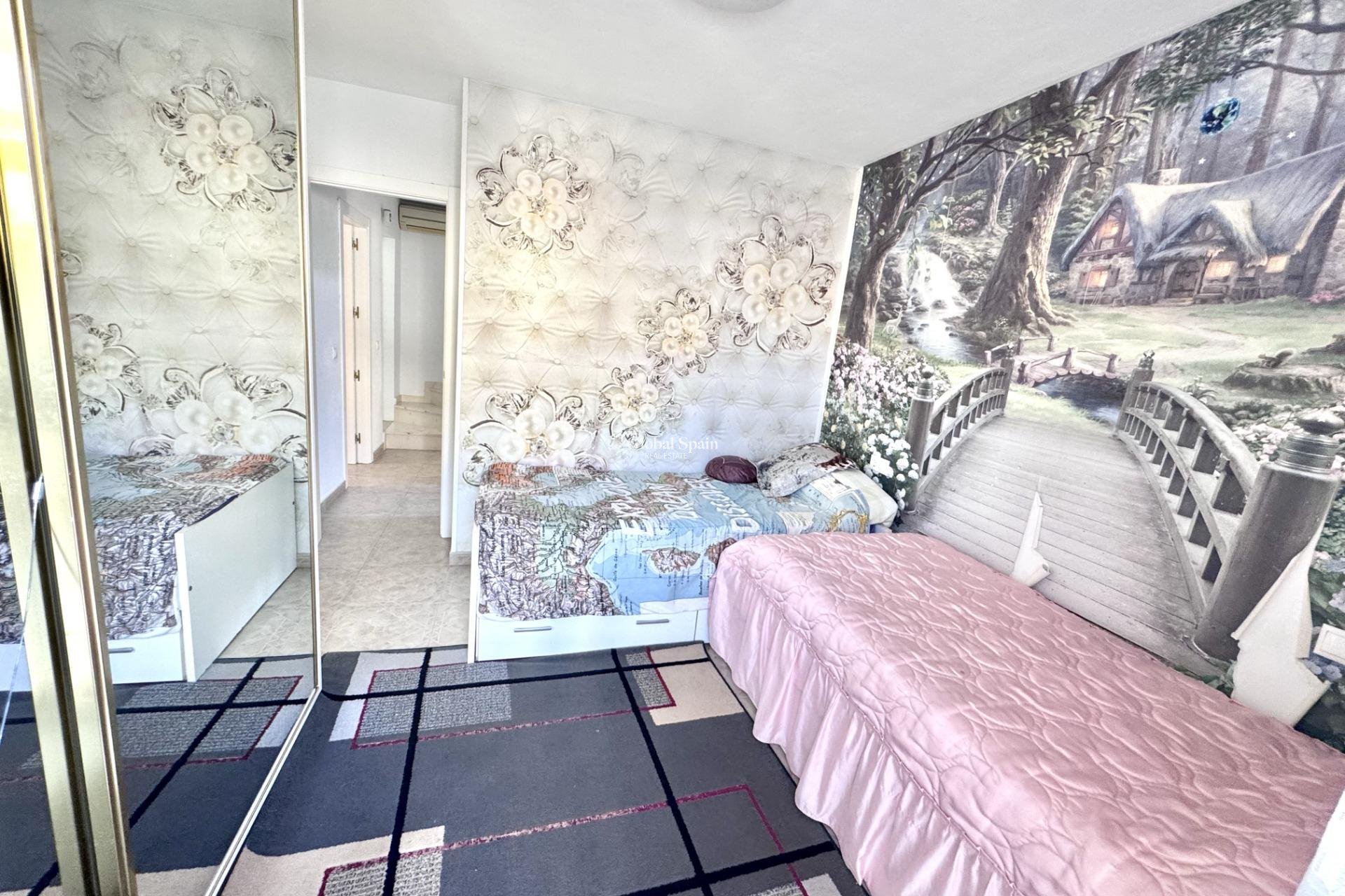 Resale - HOUSE -
ORIHUELA COSTA - Playa Flamenca