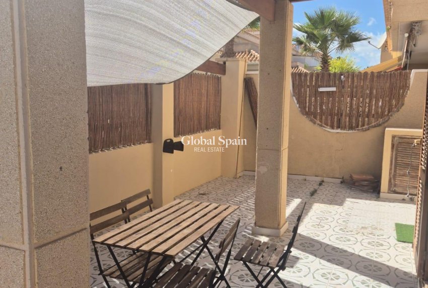 Resale - HOUSE -
ORIHUELA COSTA - Playa Flamenca