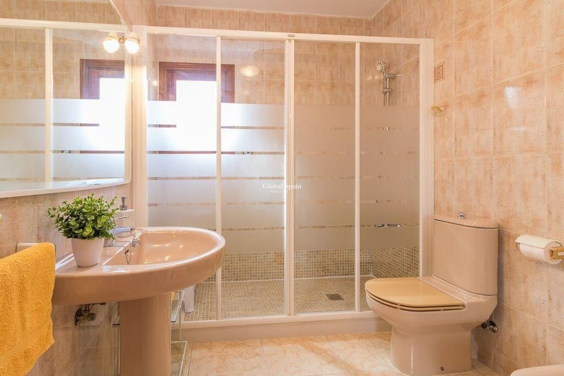 Resale - HOUSE -
ORIHUELA COSTA - Playa Flamenca