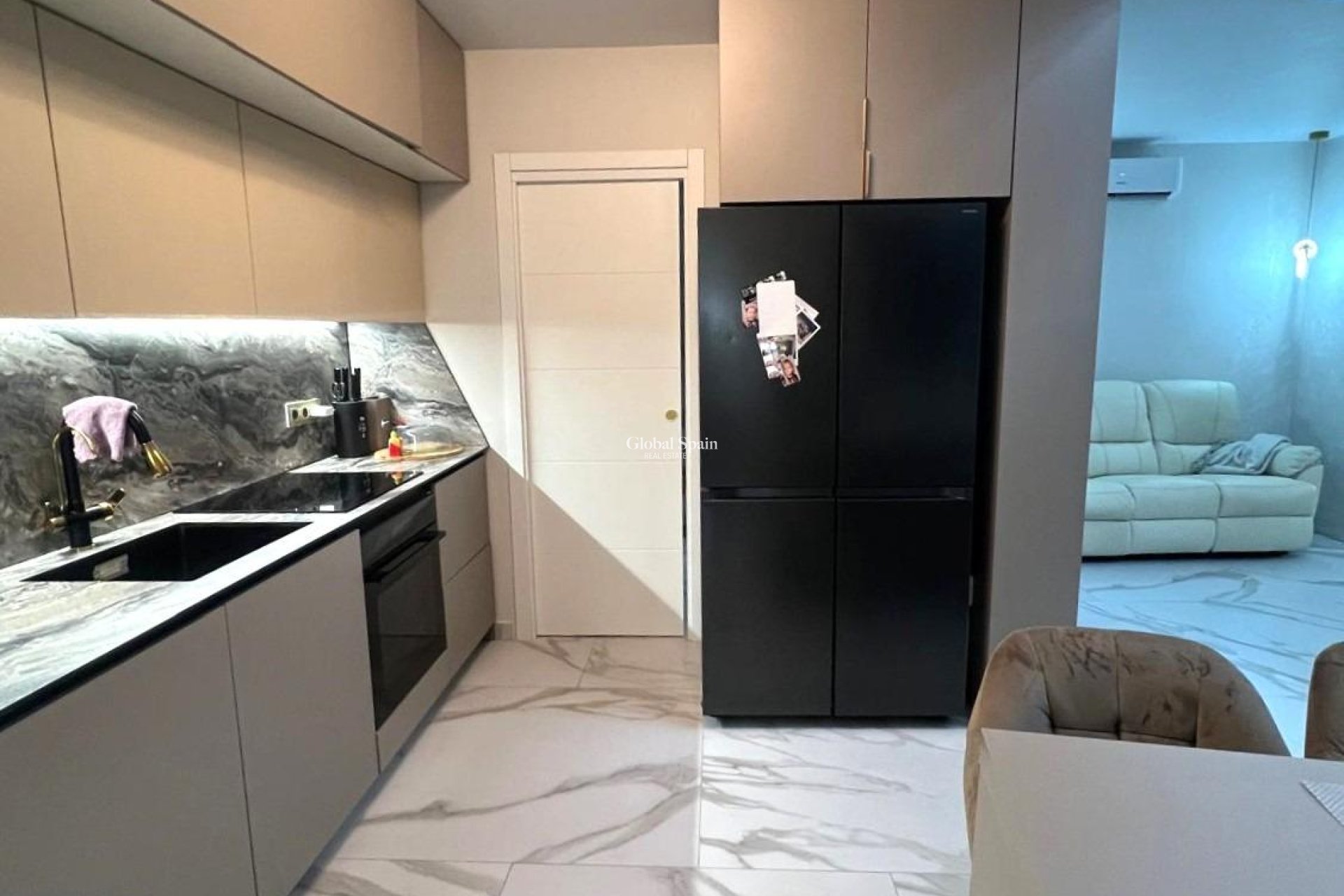 Resale - HOUSE -
ORIHUELA COSTA - Playa Flamenca