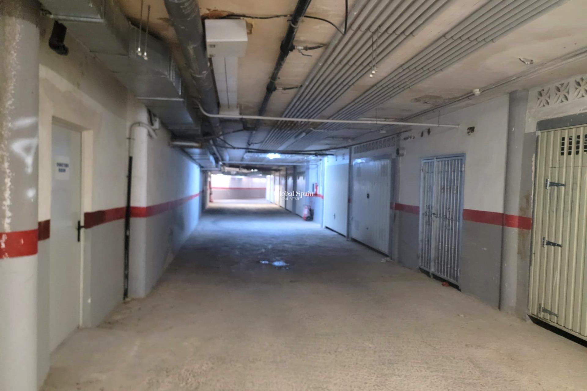 Resale - HOUSE -
ORIHUELA COSTA - Playa Flamenca