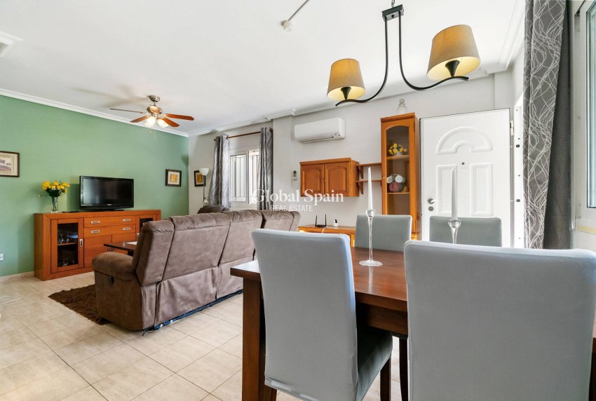 Resale - HOUSE -
ORIHUELA COSTA - Playa Flamenca