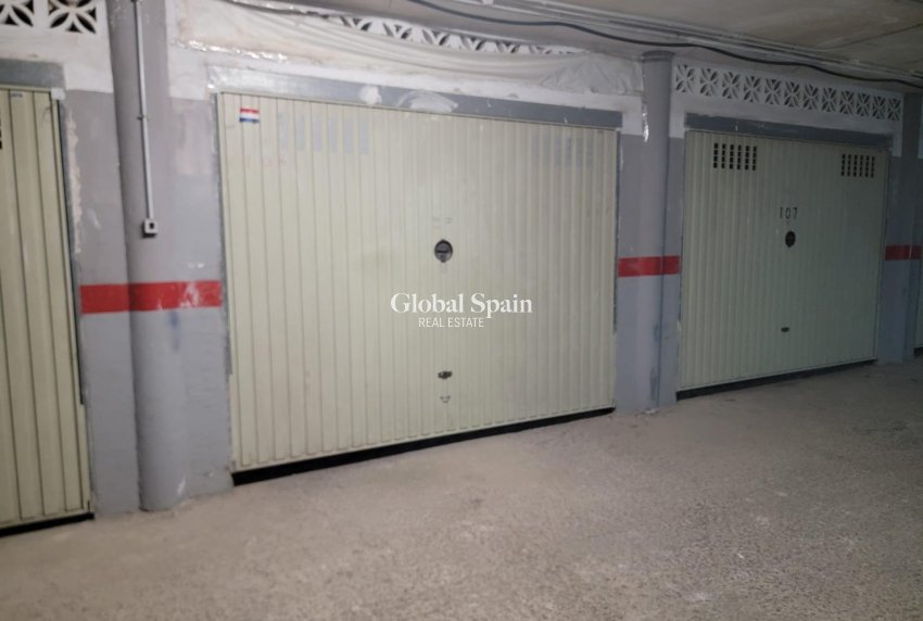 Resale - HOUSE -
ORIHUELA COSTA - Playa Flamenca