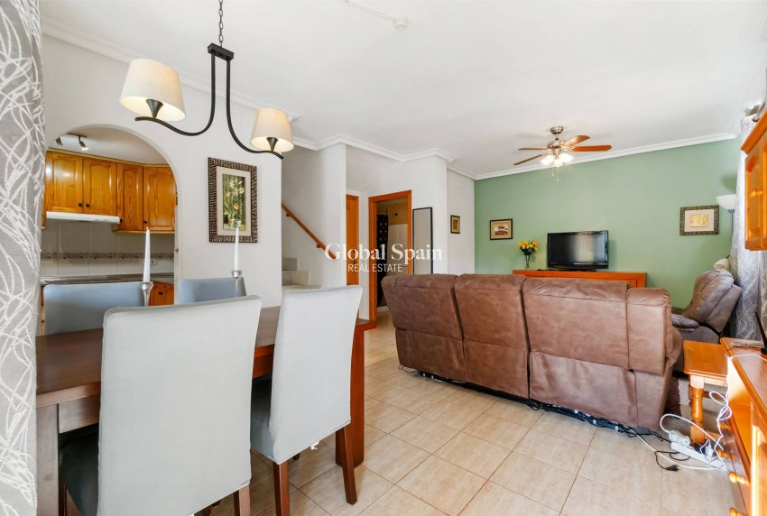 Resale - HOUSE -
ORIHUELA COSTA - Playa Flamenca
