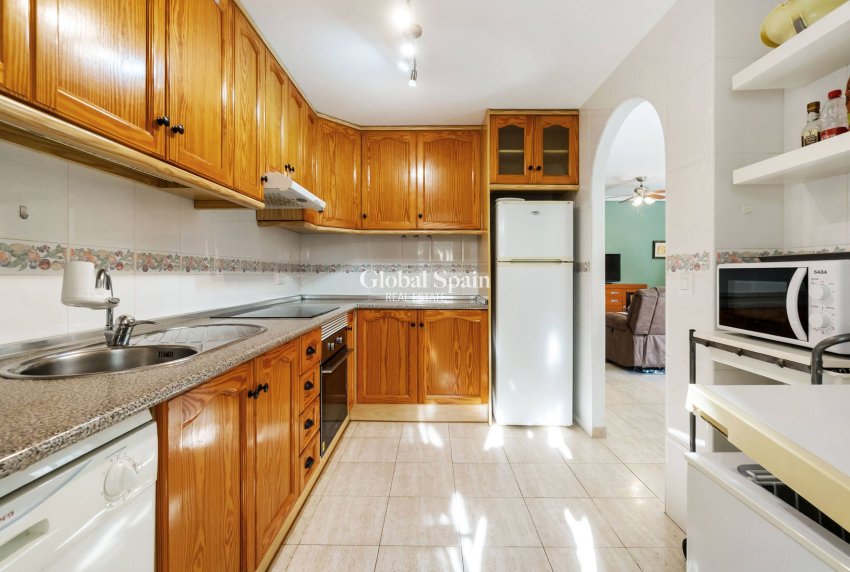 Resale - HOUSE -
ORIHUELA COSTA - Playa Flamenca