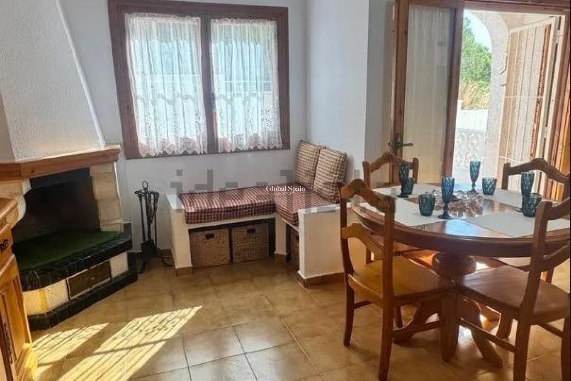 Resale - HOUSE -
ORIHUELA COSTA - Playa Flamenca