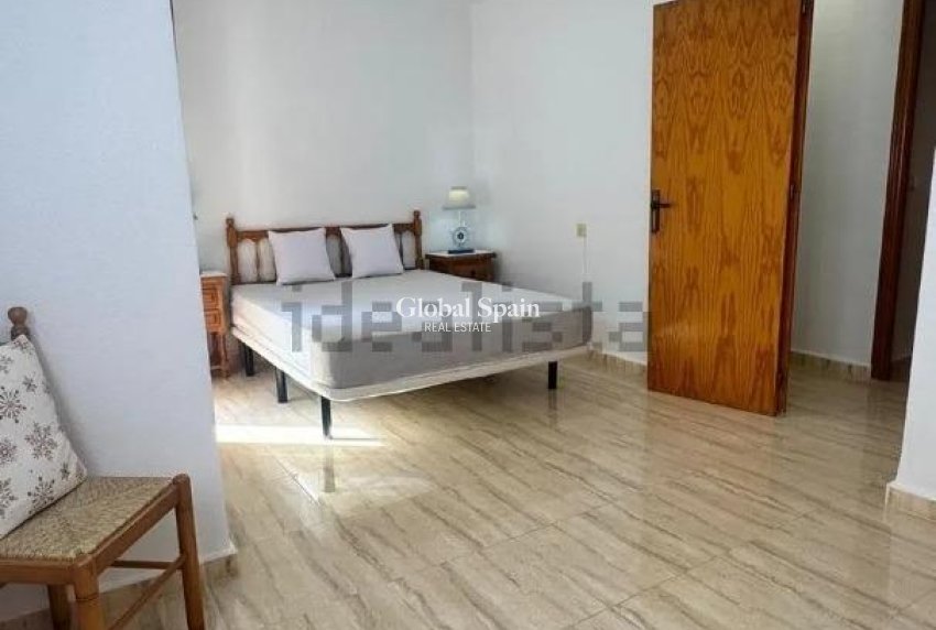 Resale - HOUSE -
ORIHUELA COSTA - Playa Flamenca