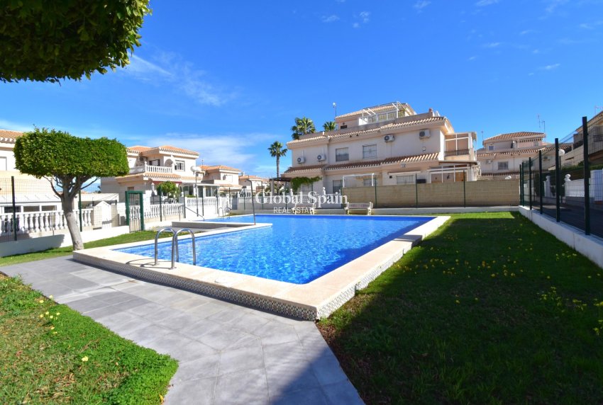 Resale - HOUSE -
Orihuela Costa - Playa Flamenca