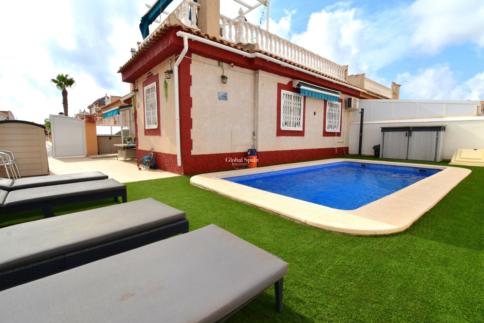 Resale - HOUSE -
Orihuela Costa - Playa Flamenca