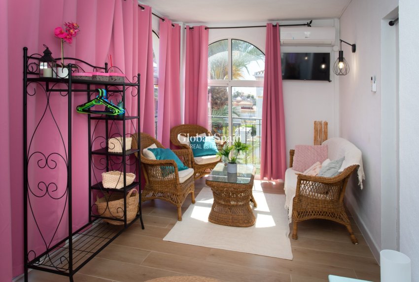 Resale - HOUSE -
ORIHUELA COSTA - Playa Flamenca
