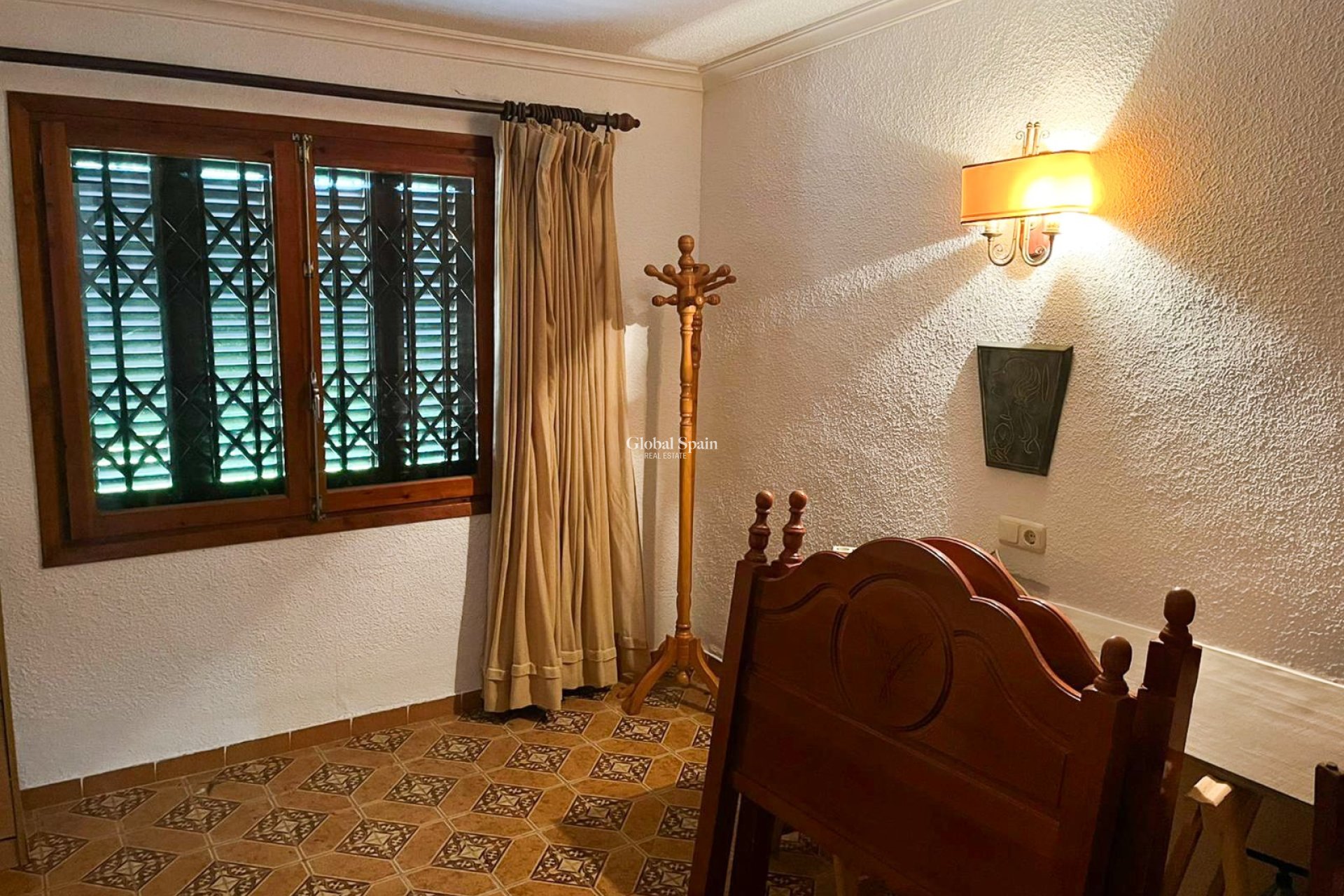 Resale - HOUSE -
ORIHUELA COSTA - Punta Prima