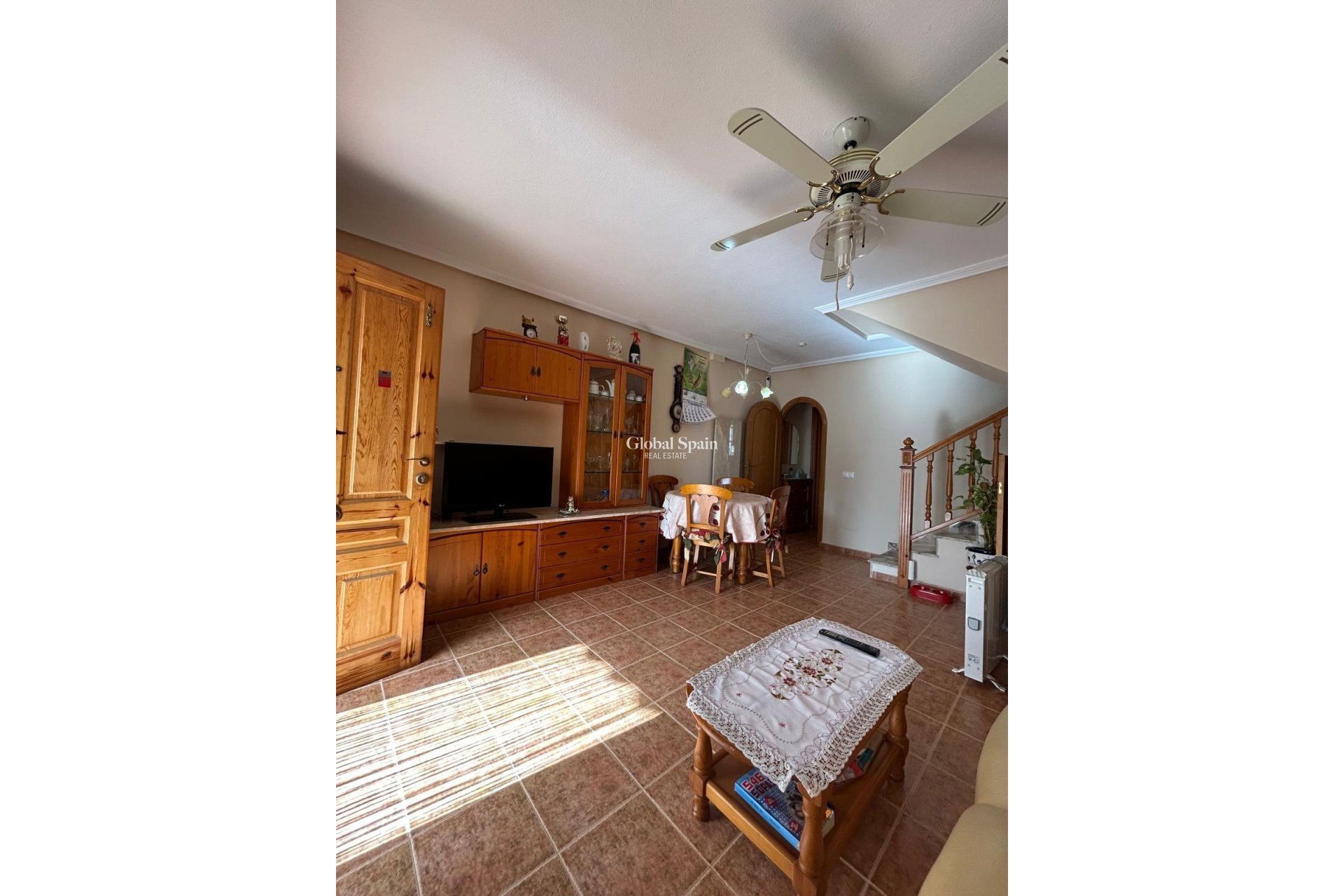 Resale - HOUSE -
ORIHUELA COSTA - Punta Prima