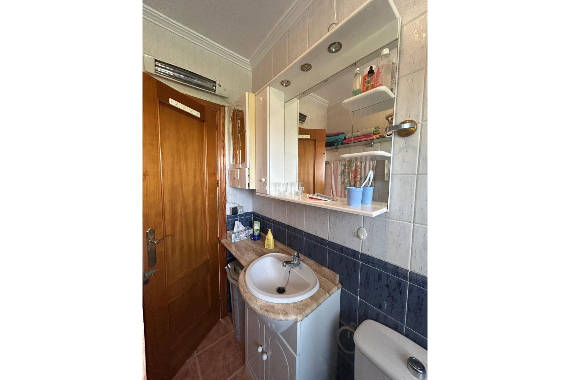 Resale - HOUSE -
ORIHUELA COSTA - Punta Prima