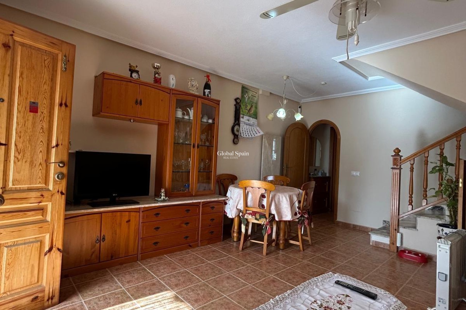 Resale - HOUSE -
ORIHUELA COSTA - Punta Prima