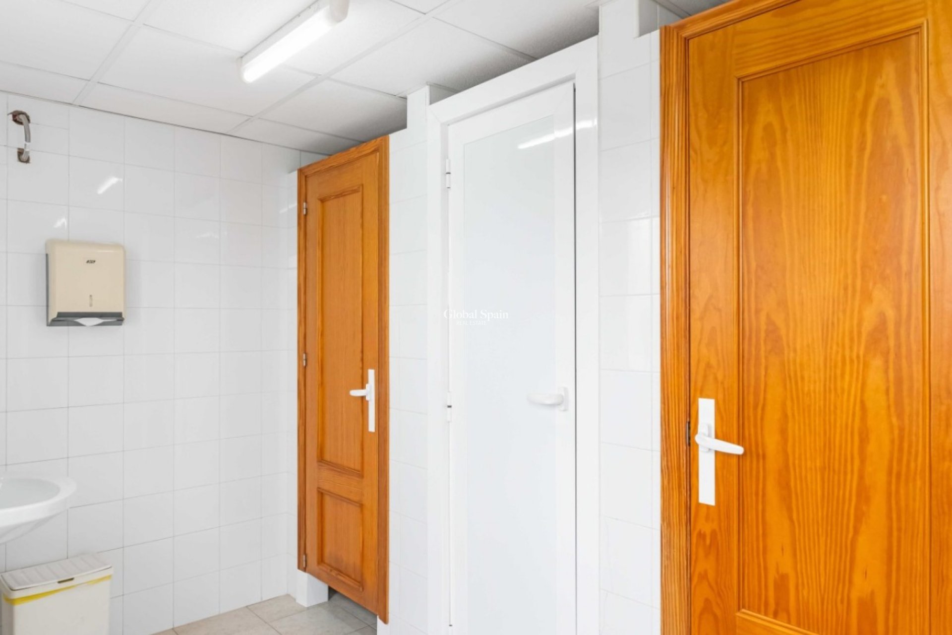 Resale - House -
ORIHUELA COSTA - VILLAMARTÍN