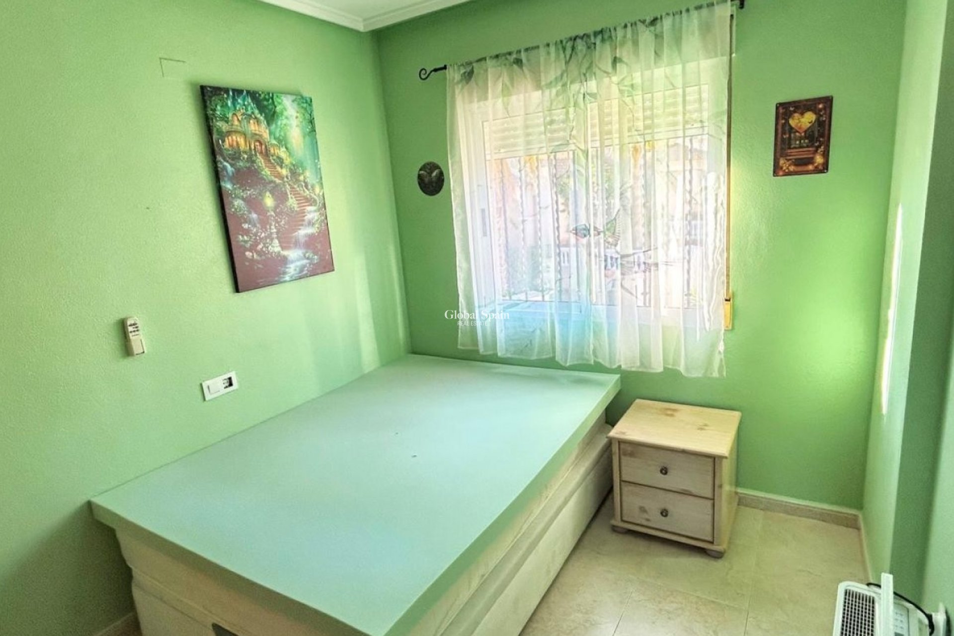 Resale - HOUSE -
ORIHUELA COSTA - VILLAMARTÍN