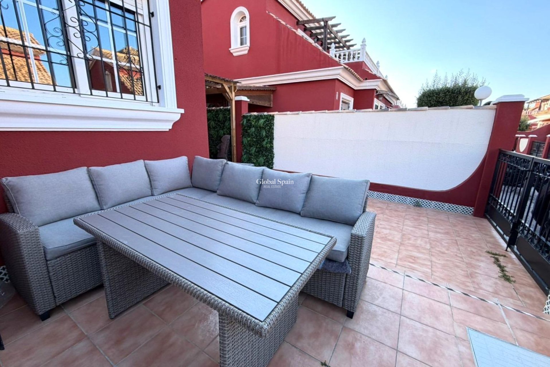 Resale - HOUSE -
ORIHUELA COSTA - VILLAMARTÍN