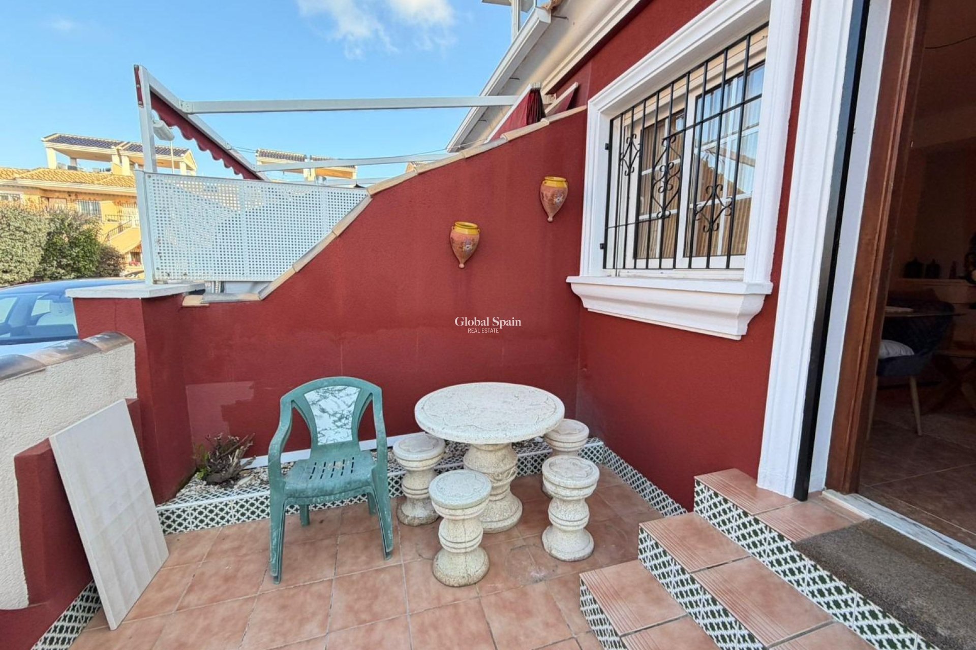 Resale - HOUSE -
ORIHUELA COSTA - VILLAMARTÍN