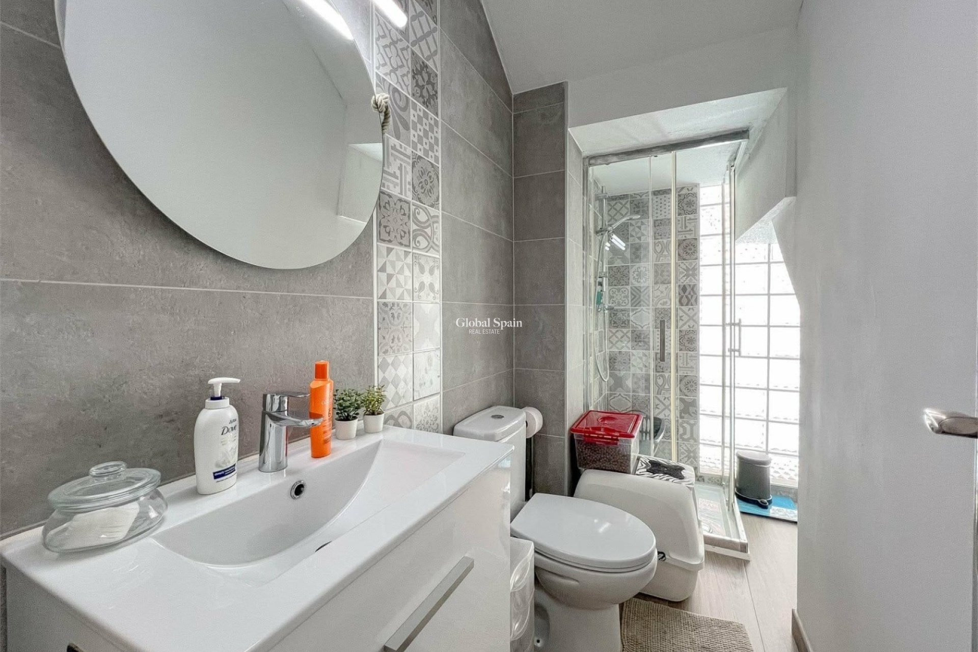 Resale - HOUSE -
ORIHUELA COSTA - VILLAMARTÍN