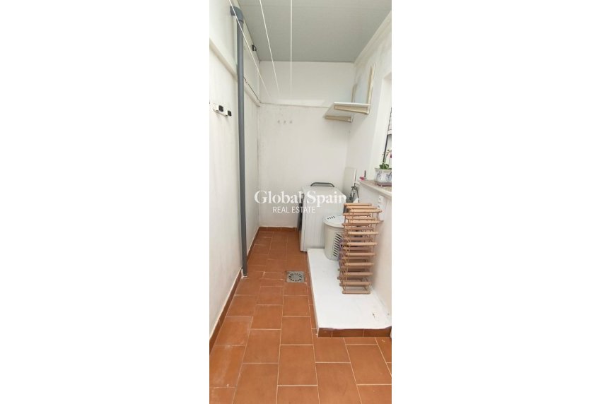 Resale - House -
Orihuela Costa