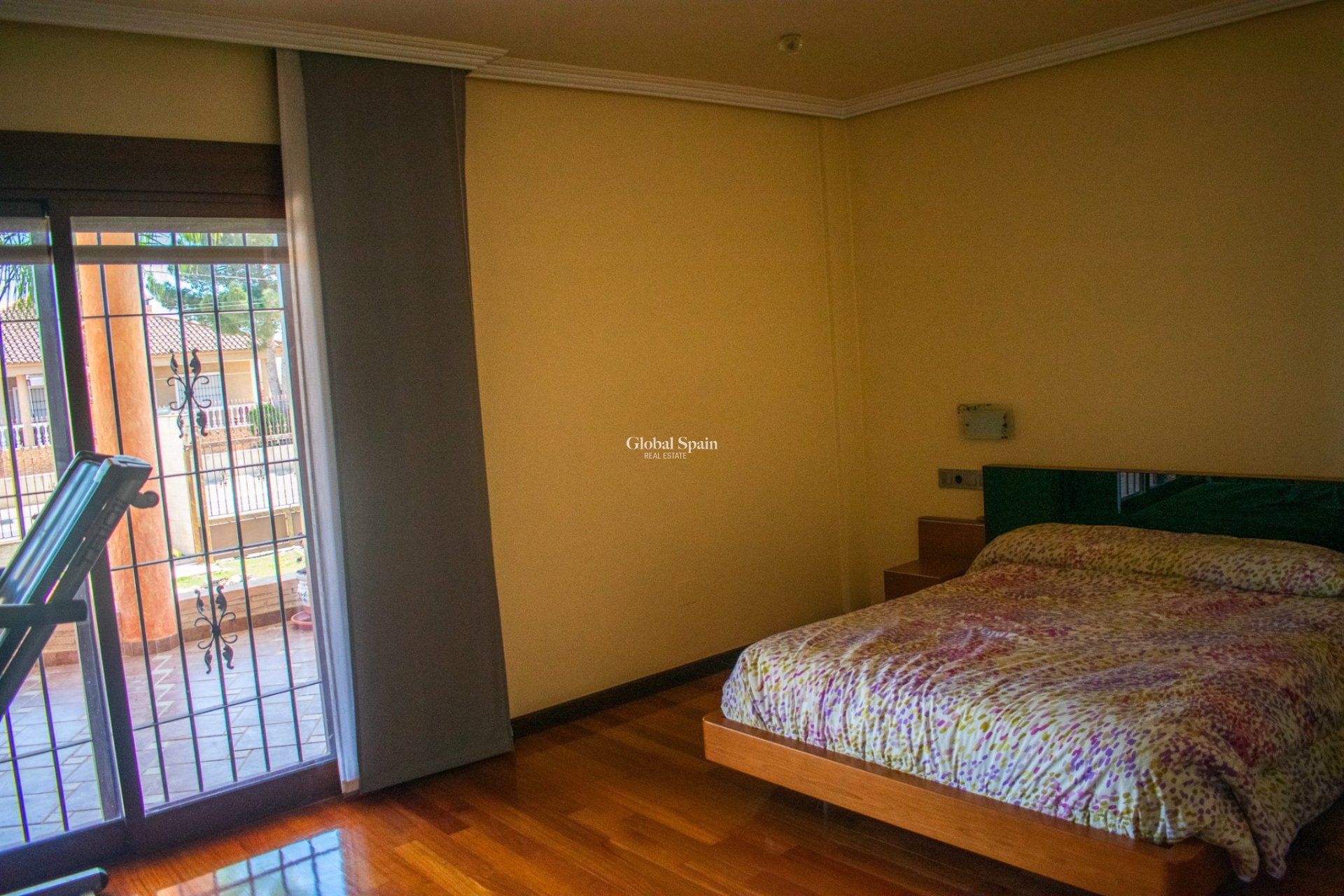 Resale - HOUSE -
ORIHUELA - El raal